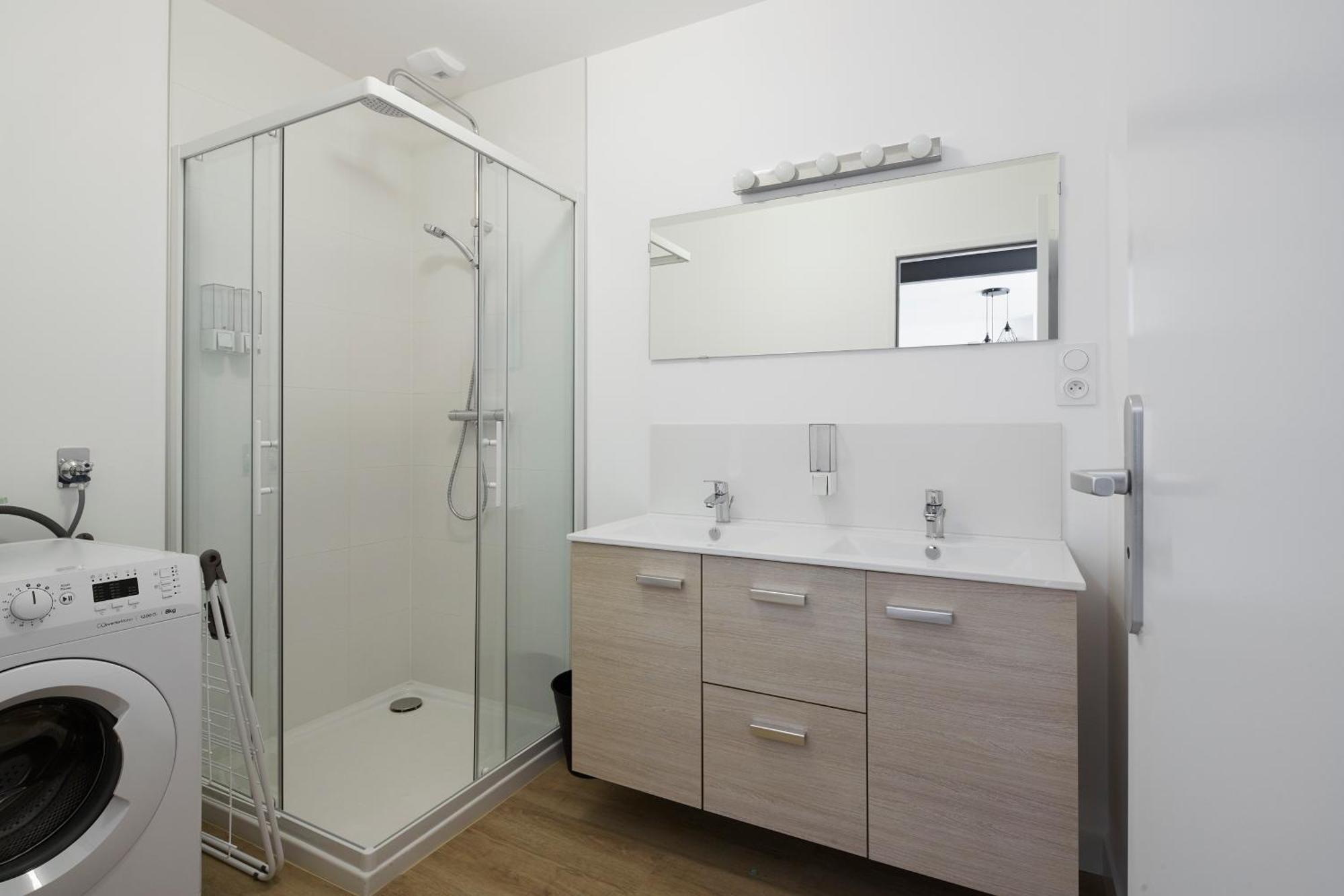New-york New-york : Fibre Wifi/linge/parking *